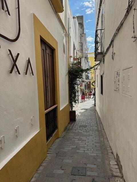Apartment In Old Town With Roof Terrace And Fibre, Tarifa Luaran gambar