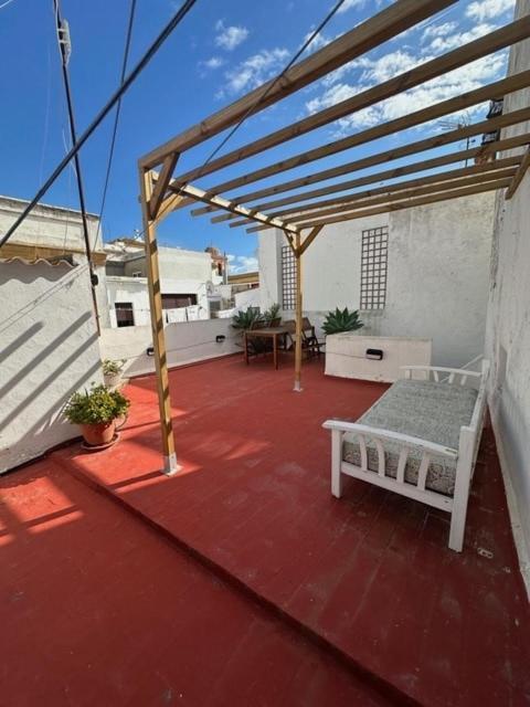 Apartment In Old Town With Roof Terrace And Fibre, Tarifa Luaran gambar