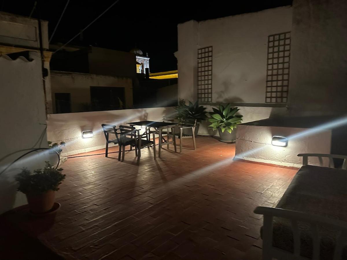 Apartment In Old Town With Roof Terrace And Fibre, Tarifa Luaran gambar