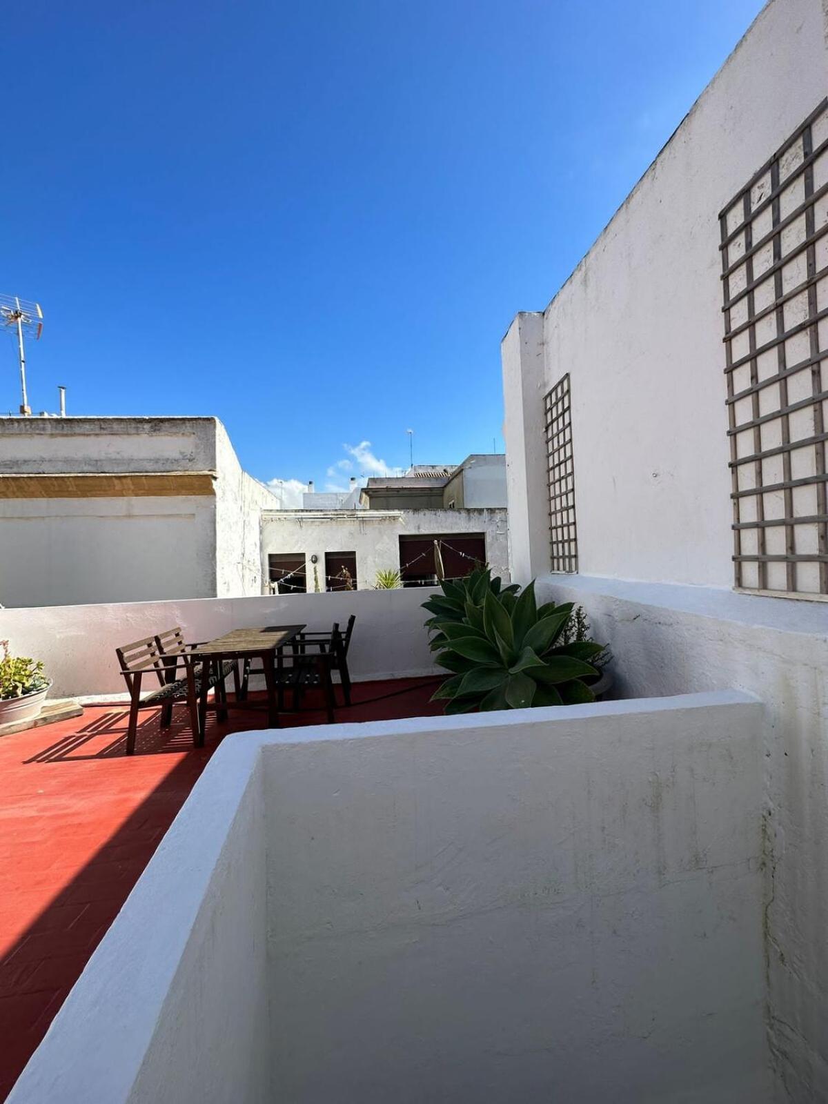 Apartment In Old Town With Roof Terrace And Fibre, Tarifa Luaran gambar