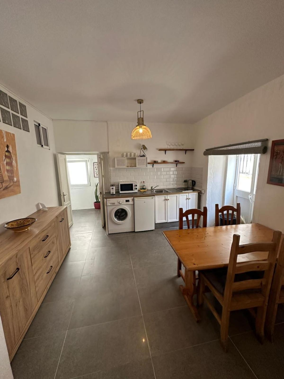Apartment In Old Town With Roof Terrace And Fibre, Tarifa Luaran gambar
